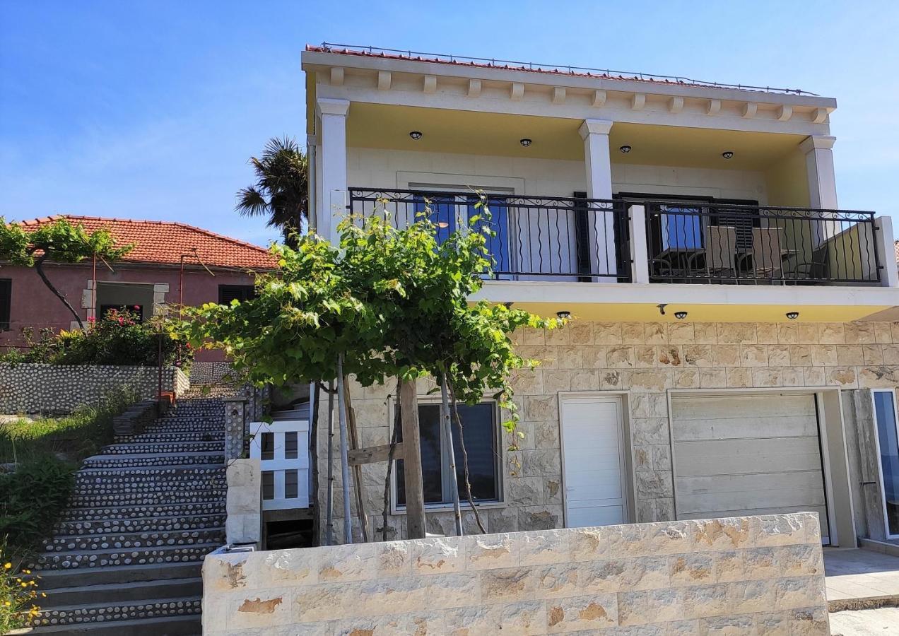 Aria Daire Sumartin Dış mekan fotoğraf